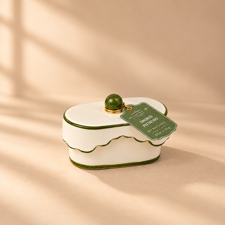 شمعة بوعاء بورسيلان Smoked Pistachio